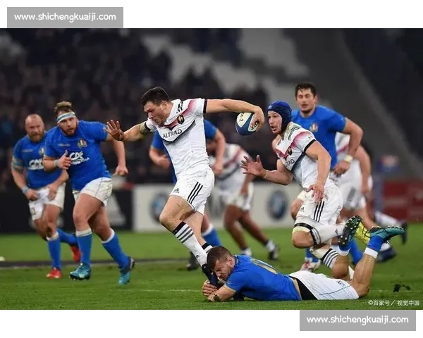 美国与特多足球对决精彩回顾 双方实力较量与比赛亮点分析