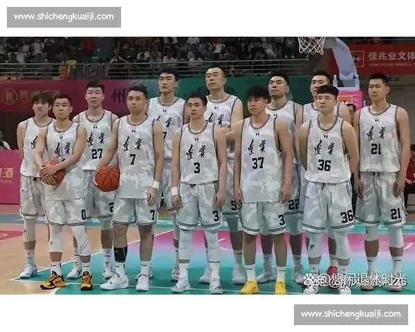 美国男篮对阵中国男篮焦点之战展现实力与差距世界赛场引发热议