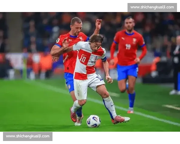 荷兰对阵捷克的战术博弈与欧洲足坛新格局深度观察赛场风云