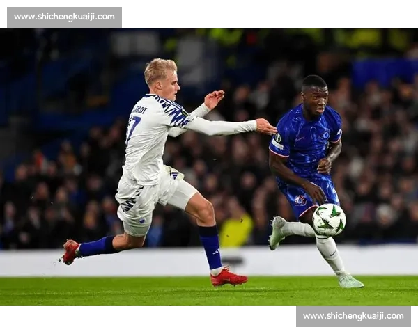英超焦点大战切尔西主场迎战曼联豪门对决看点十足胜负走势引爆全场